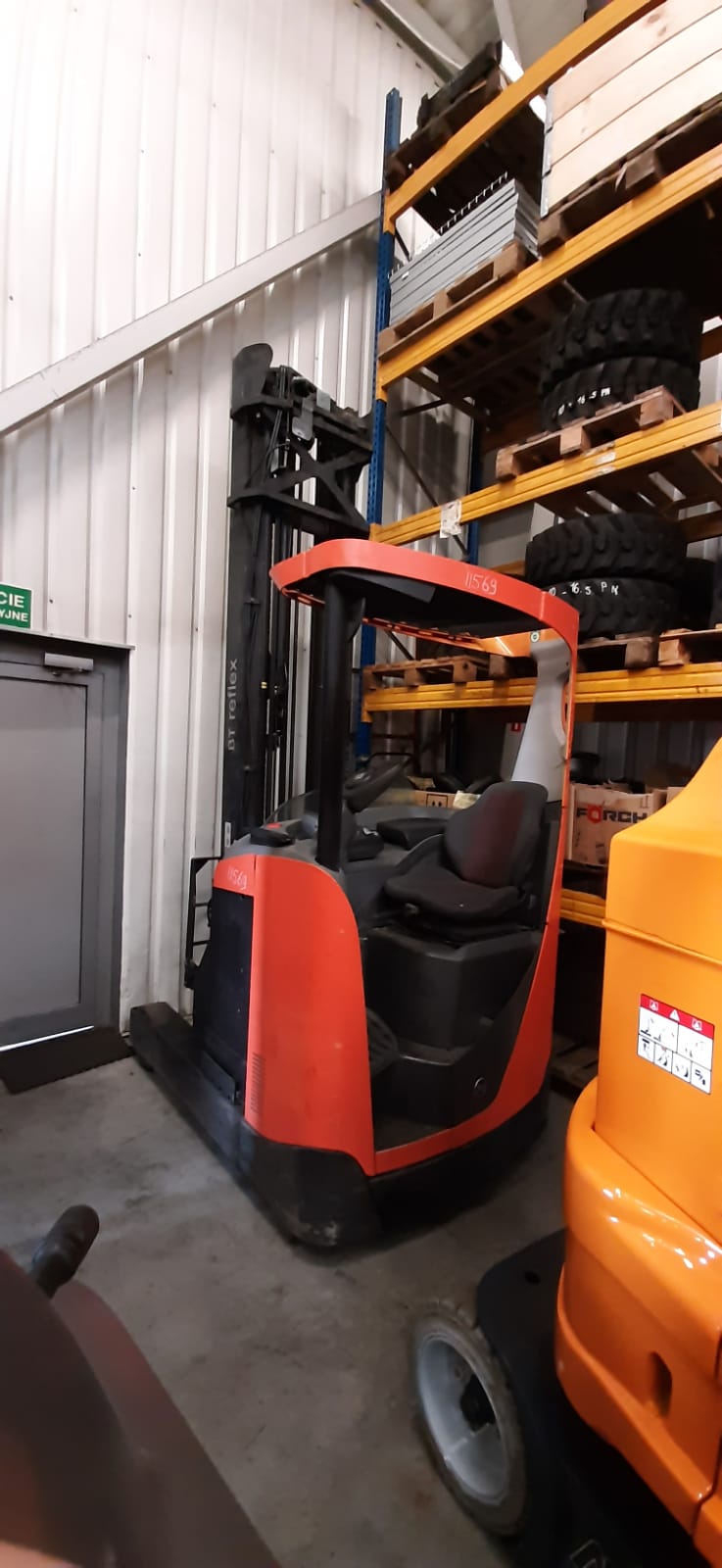 Wózek widłowy wysokiego składowania BT RRE 160