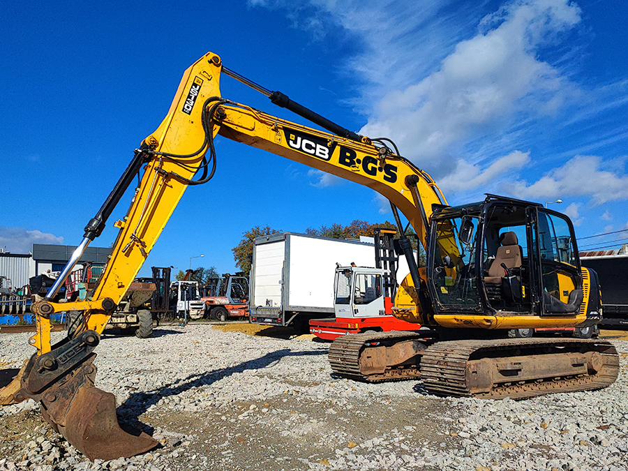 koparka gąsienicowa JCB JS130LC