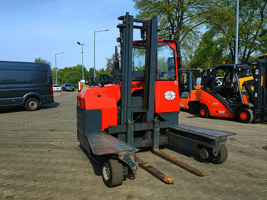 wózek widłowy wielokierunkowy Combilift C4000
