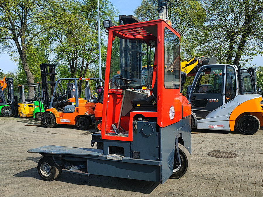 wózek widłowy wielokierunkowy Combilift C4000