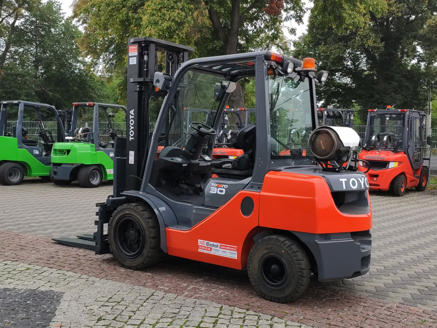 wózek widłowy Toyota 02-8FGF30