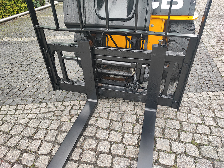 Wózek widłowy JCB TLT30D