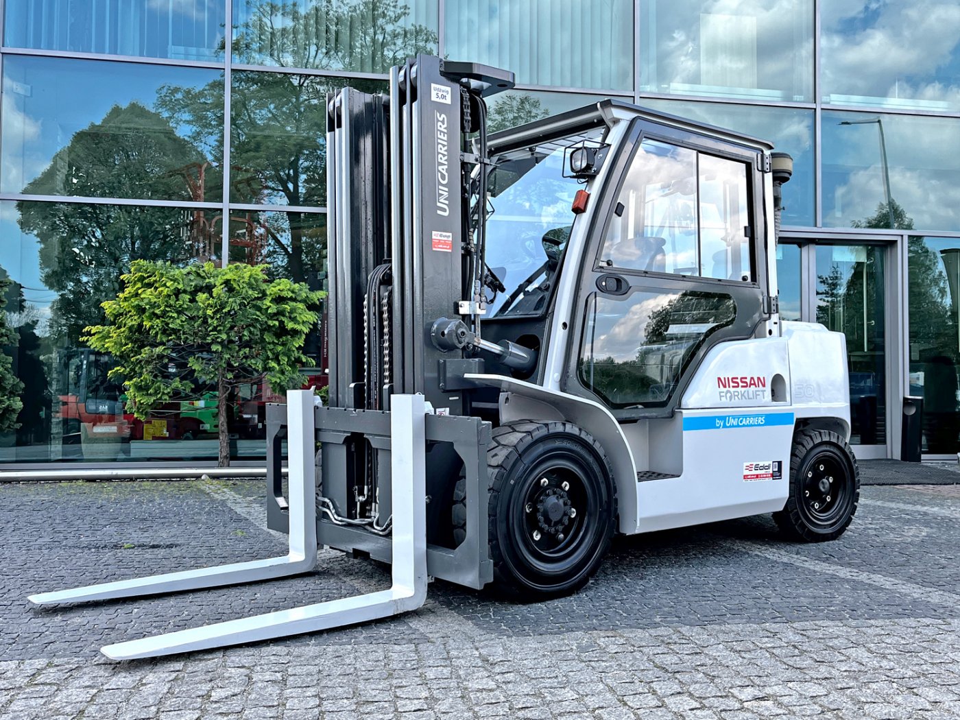 wózek widłowy Nissan UniCarriers DG1F4A50Y 5 ton