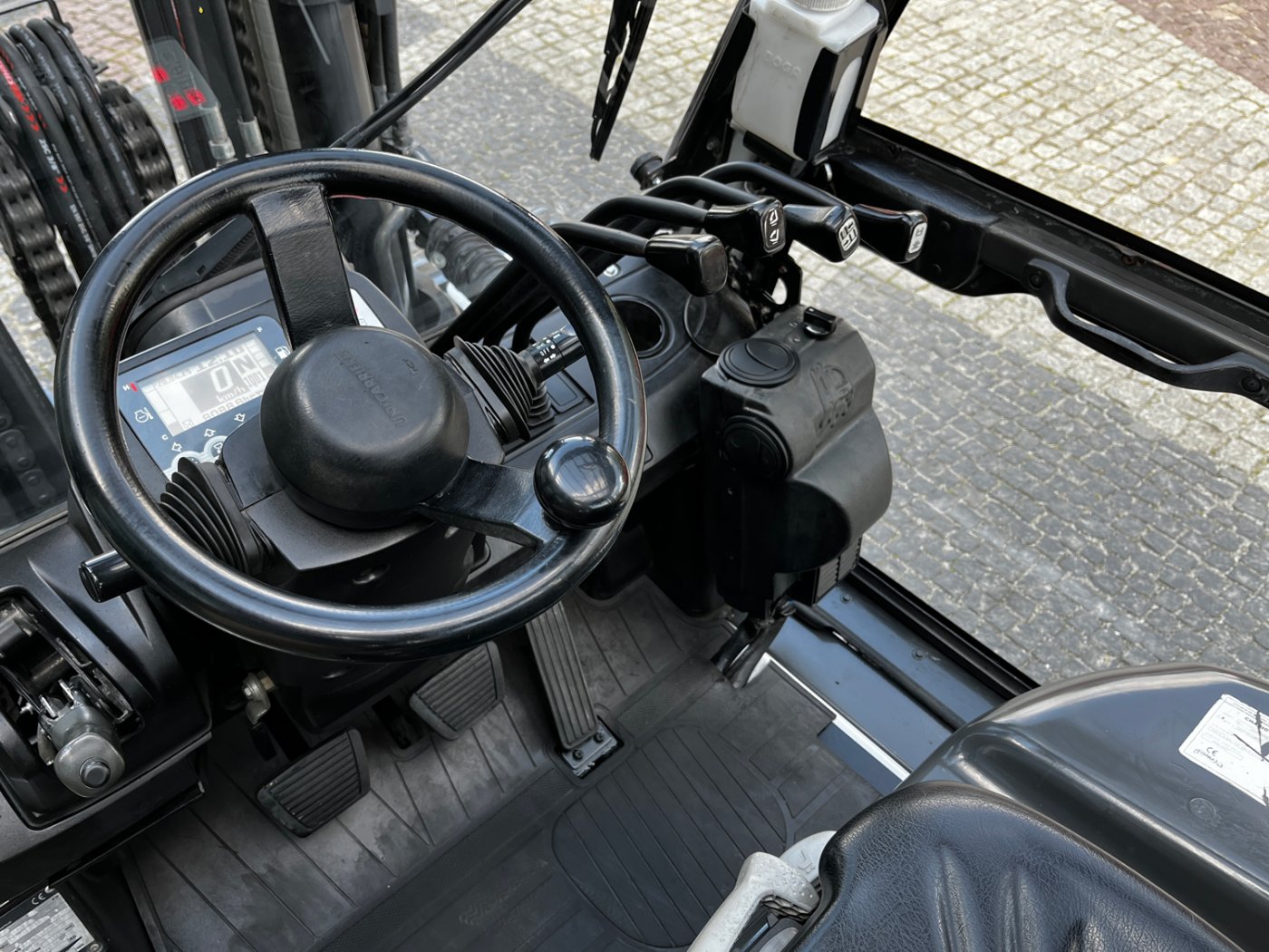 wózek widłowy Nissan UniCarriers DG1F4A50Y 5 ton