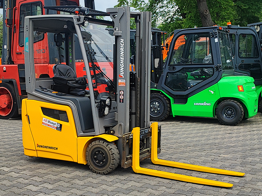wózek elektryczny Jungheinrich EFG215