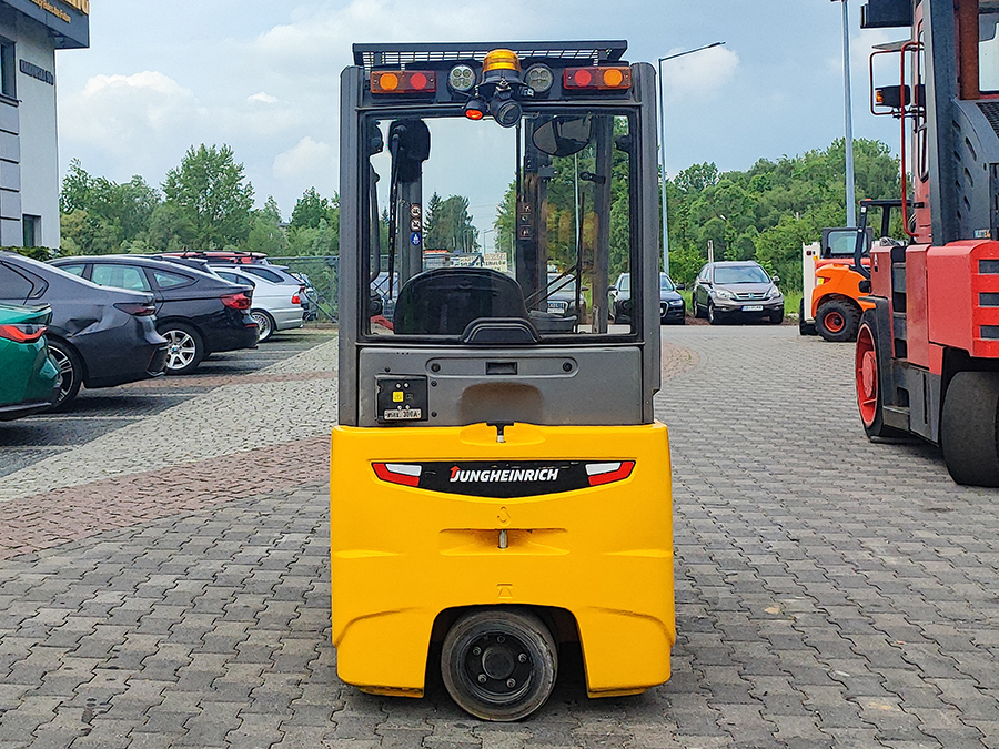 wózek elektryczny Jungheinrich EFG215