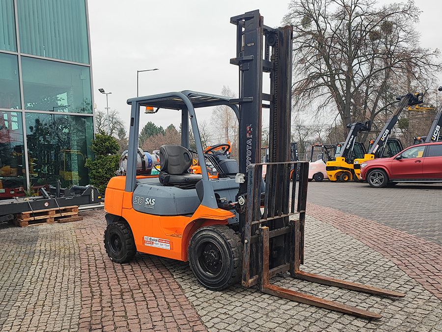 wózek widłowy Toyota 02-7FGF30