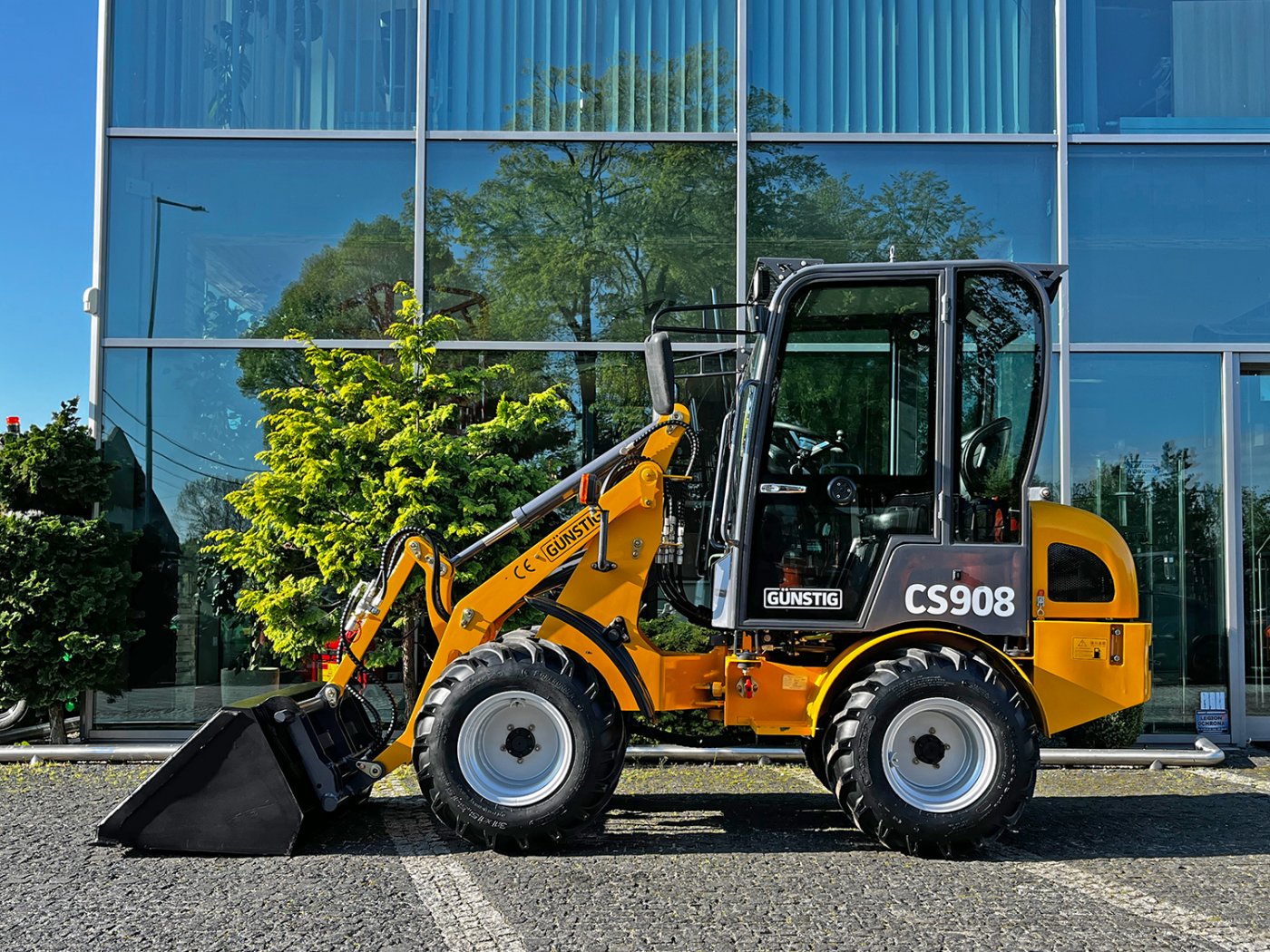 Miniładowarka kołowa Günstig CS908