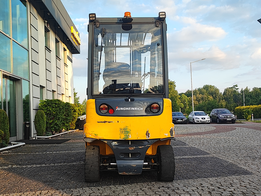 Carrello elevatore Jungheinrich EFG550