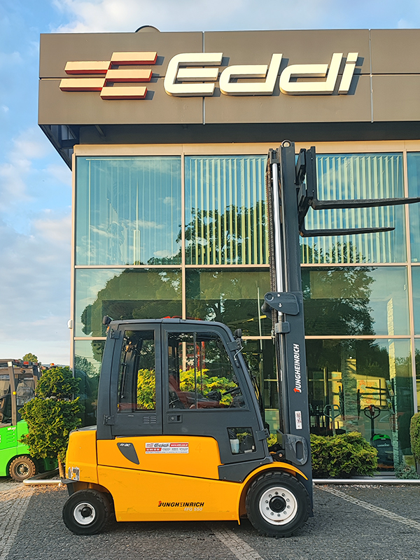 Carrello elevatore Jungheinrich EFG550