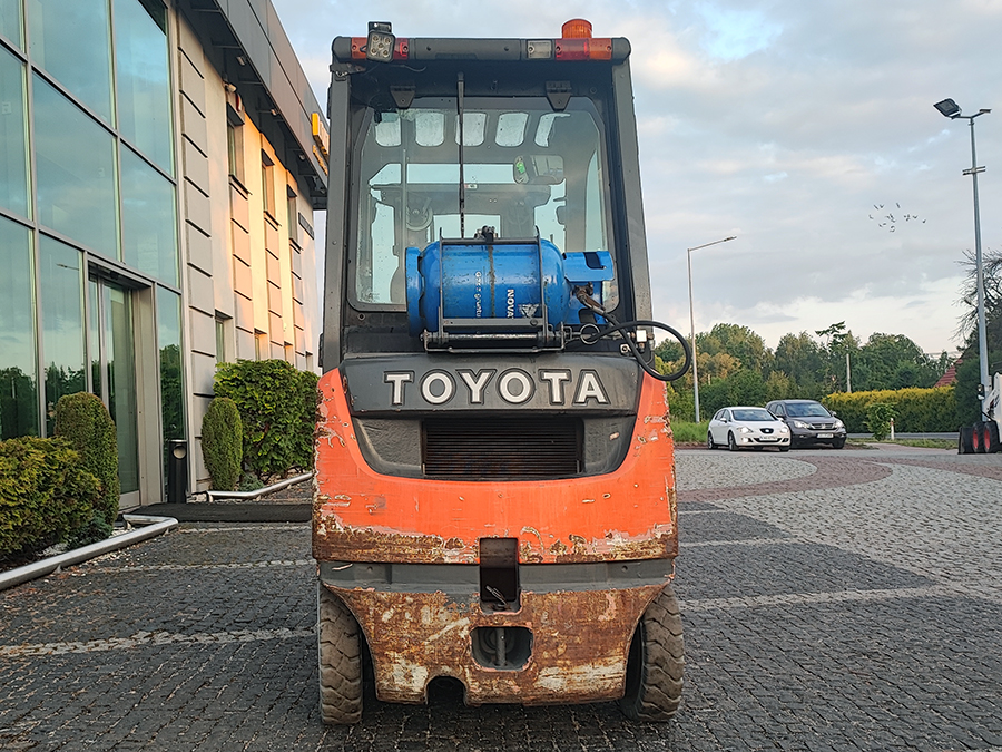 Toyota 02-8FGF15