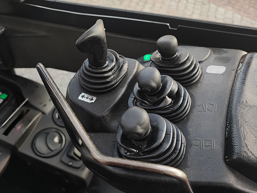Toyota 02-8FGKF20