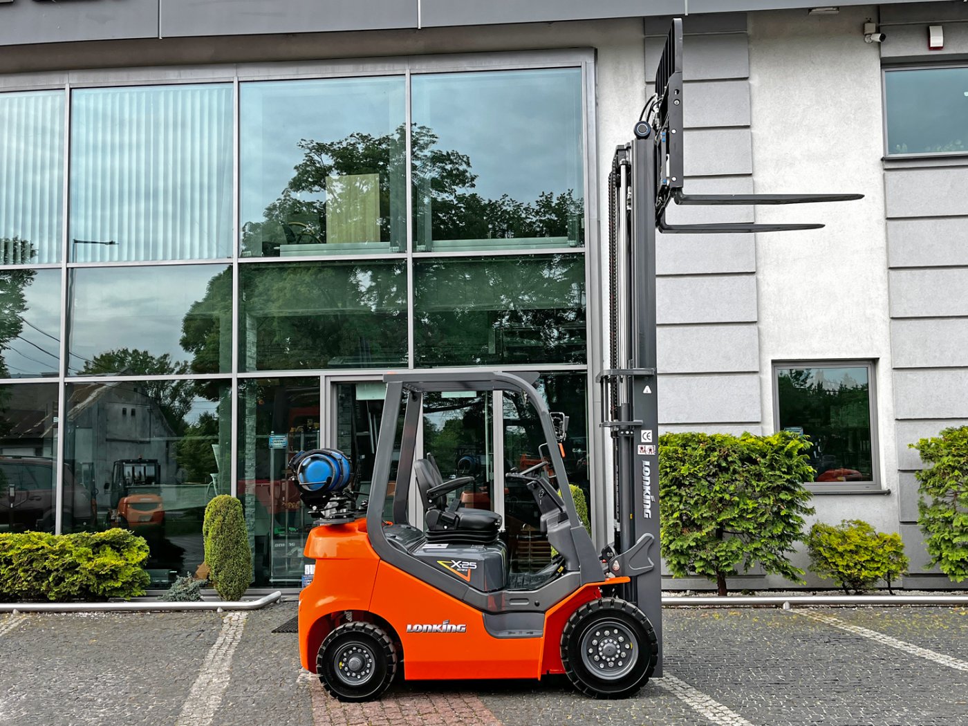 Wózek widłowy gazowy Lonking LG25GLTX