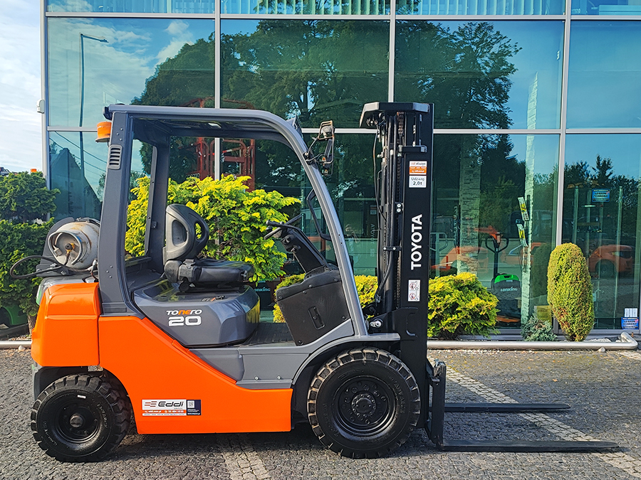 Toyota 02-8FGF20