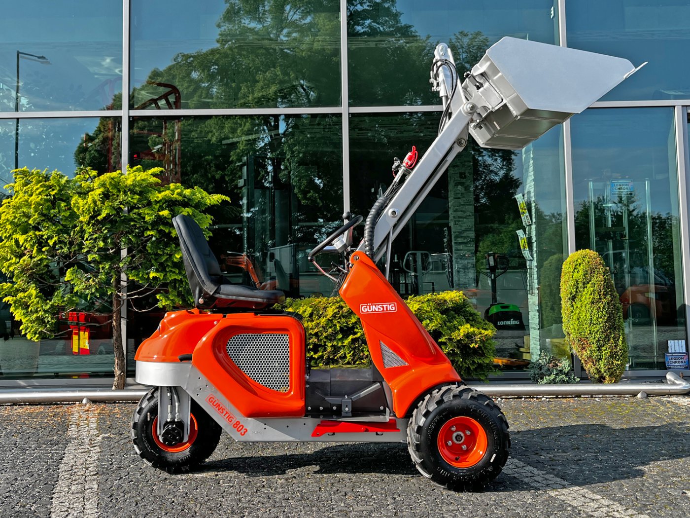 Miniładowarka 3 kołowa Günstig 803