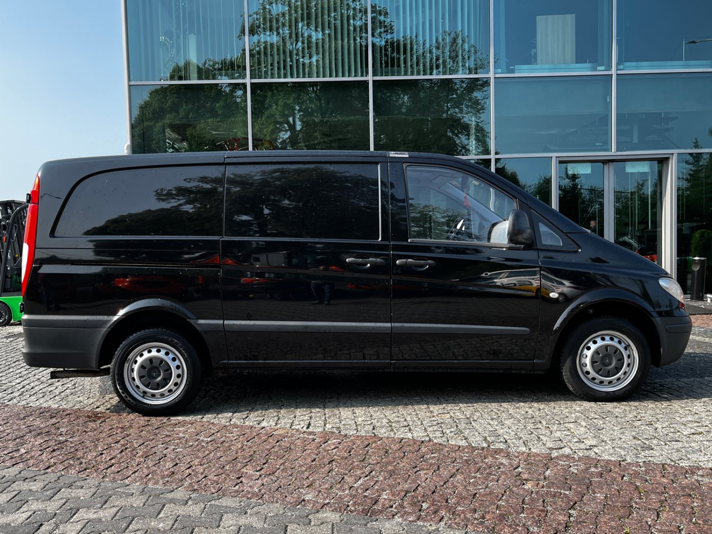 Furgon, blaszak Mercedes-Benz VITO 111 CDI