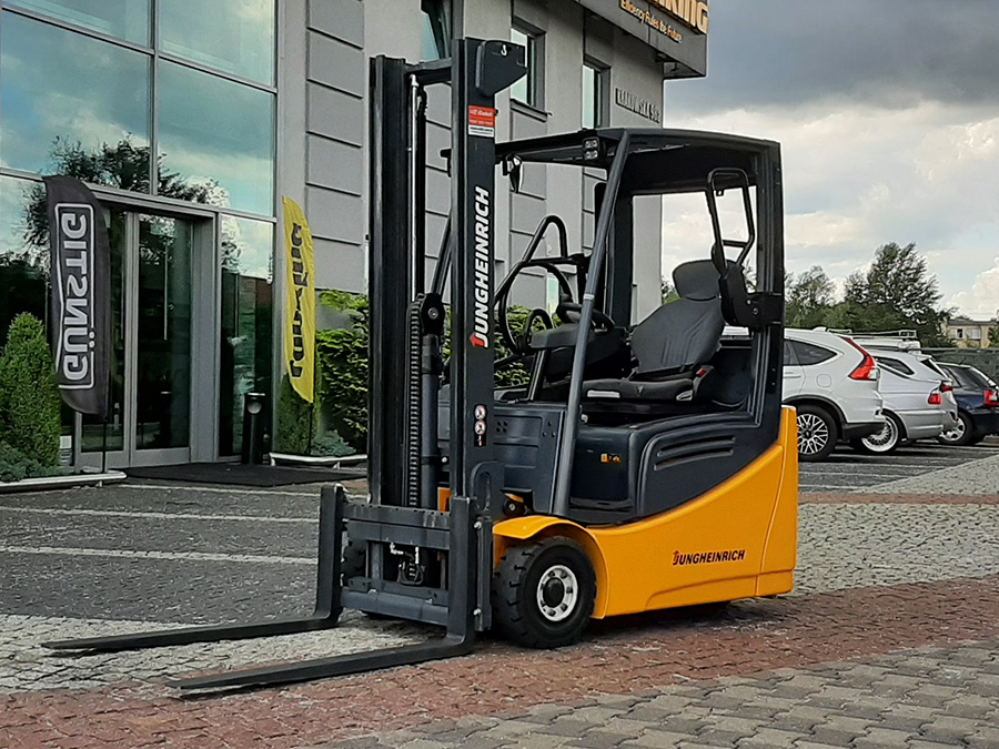 Wózek widłowy elektryczny Jungheinrich EFG 216K