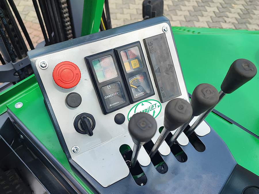 Combilift C2500CB