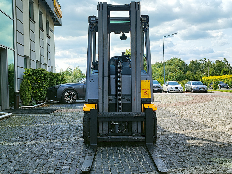 Wózek widłowy Jungheinrich TFG 316s