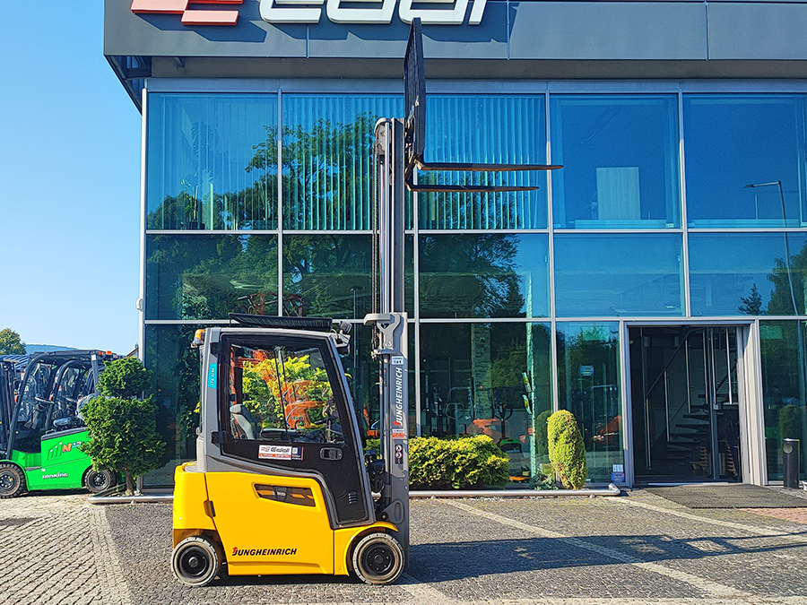 Wózek widłowy elektryczny Jungheinrich EFG 316k
