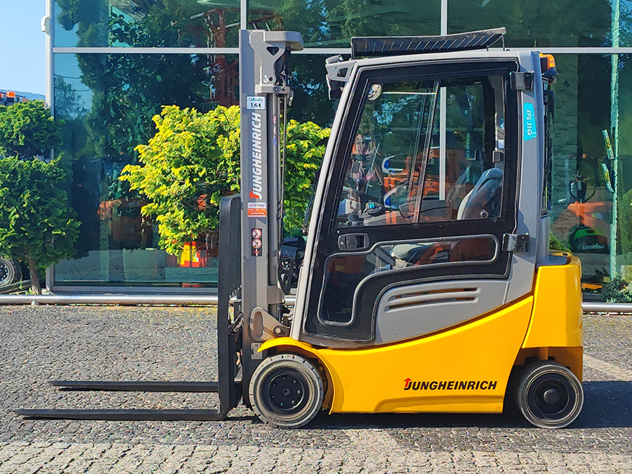 Wózek widłowy elektryczny Jungheinrich EFG 316k