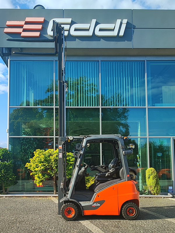 Wózek widłowy Linde H16T-01