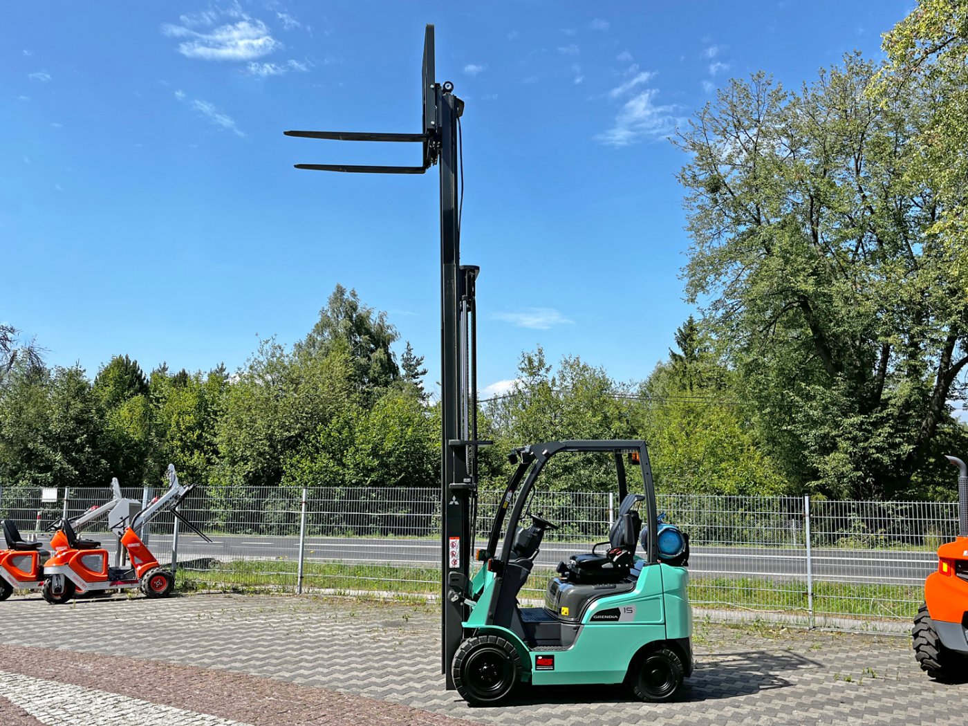 Wózek widłowy Mitsubishi FG15N 1500kg 4,7m Triplex