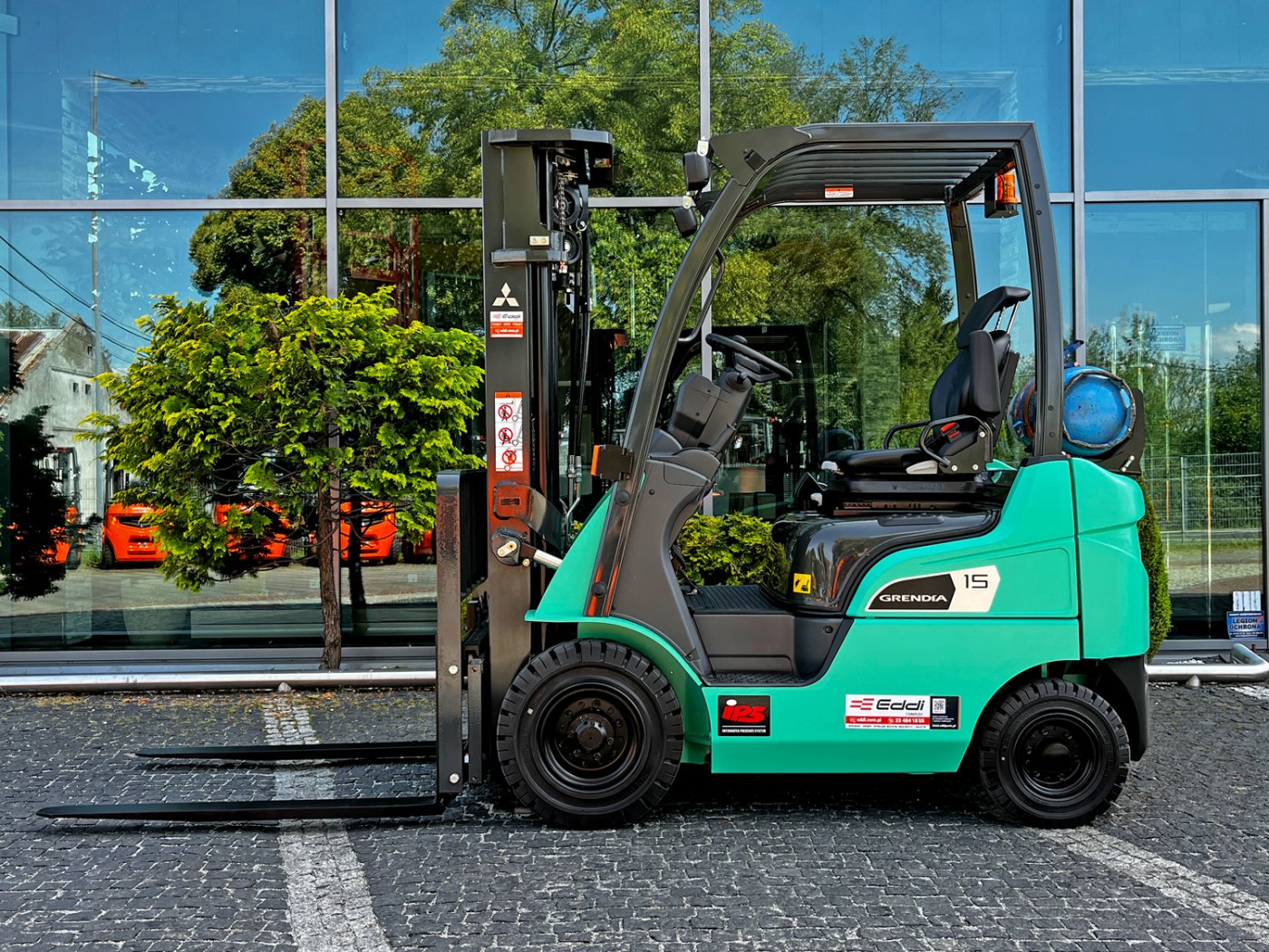 Wózek widłowy Mitsubishi FG15N 1500kg 4,7m Triplex