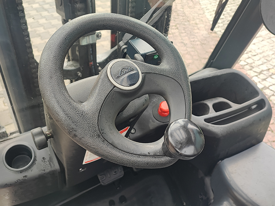 Wózek widłowy elektryczny Linde E16-02