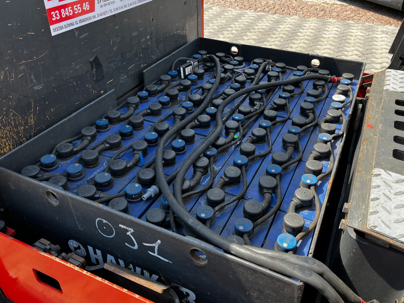 Ciągnik terminalowy elektryczny, pojazd holowniczy Linde P250