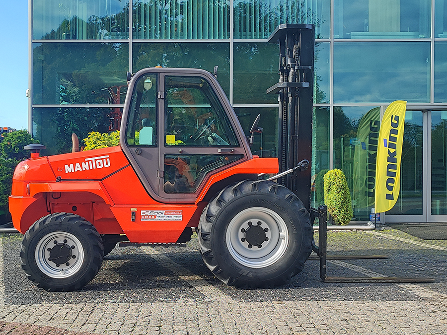 Wózek widłowy terenowy Manitou M26-4