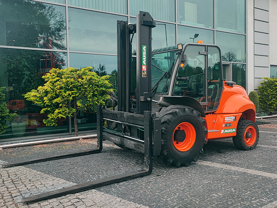 Wózek widłowy terenowy Ausa C 500 H