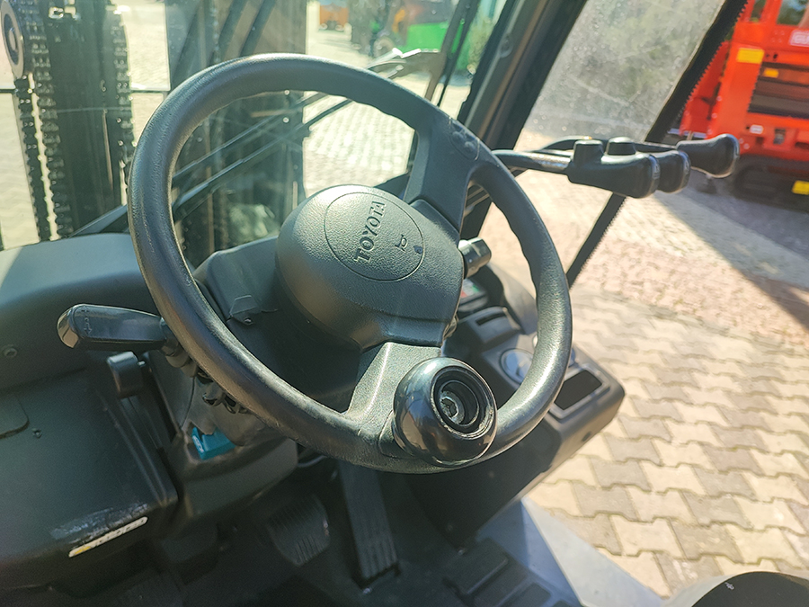 Wózek widłowy Toyota 02-8FGF20