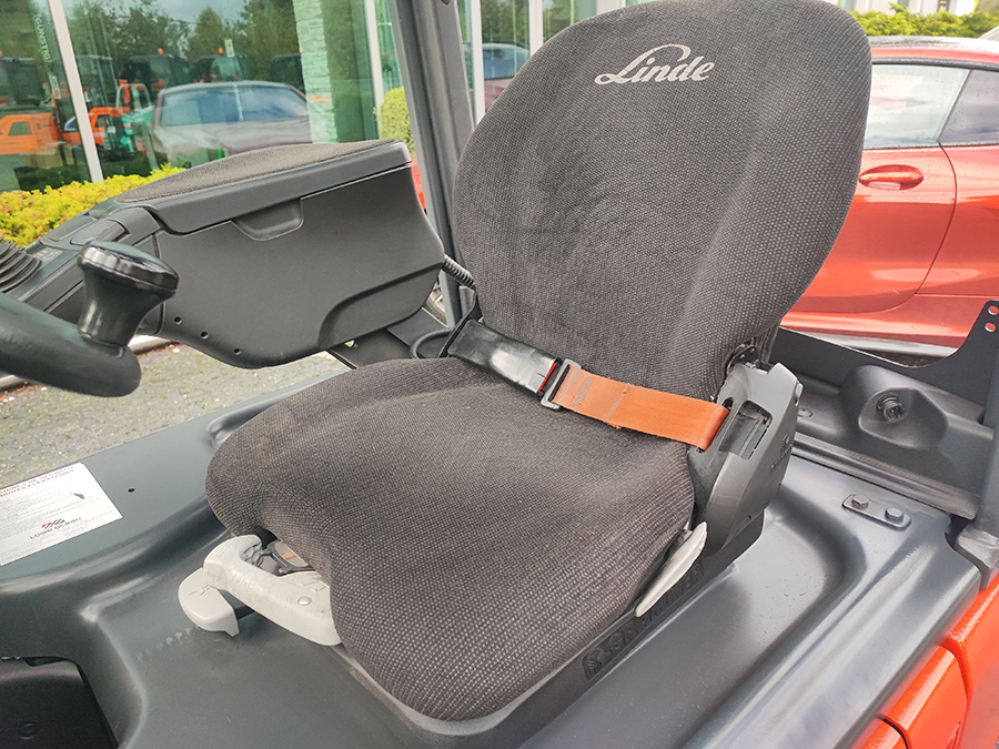 Wózek widłowy elektryczny Linde E16C-02