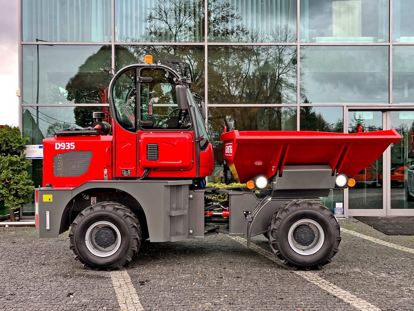 Wozidło budowlane obrotowe Günstig D935 3,5t