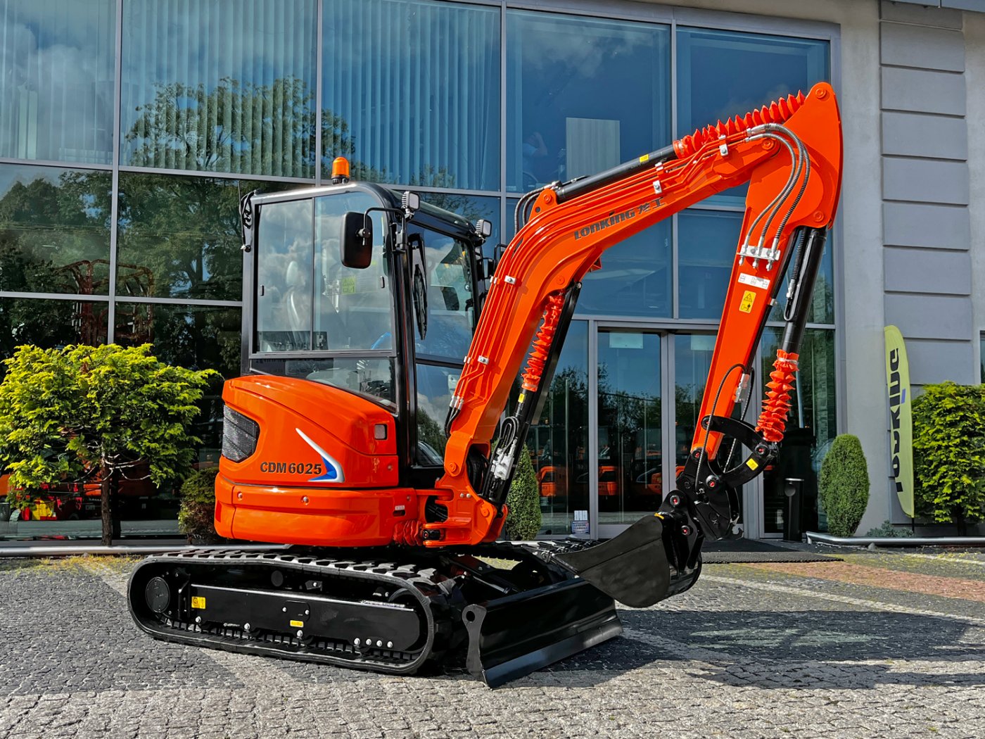 Lonking CDM6025