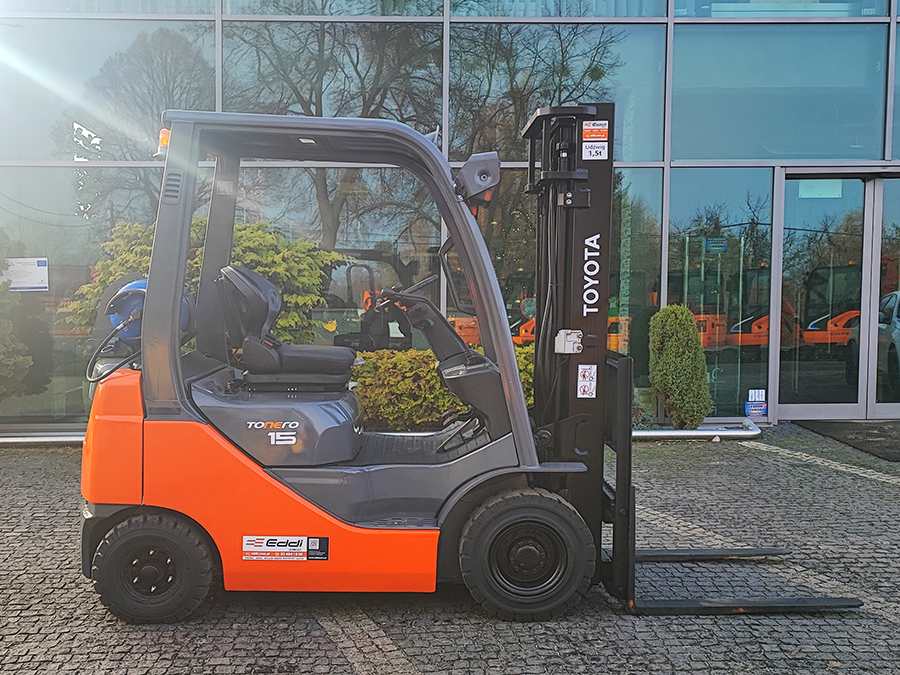 Wózek widłowy Toyota 02-8FGF15