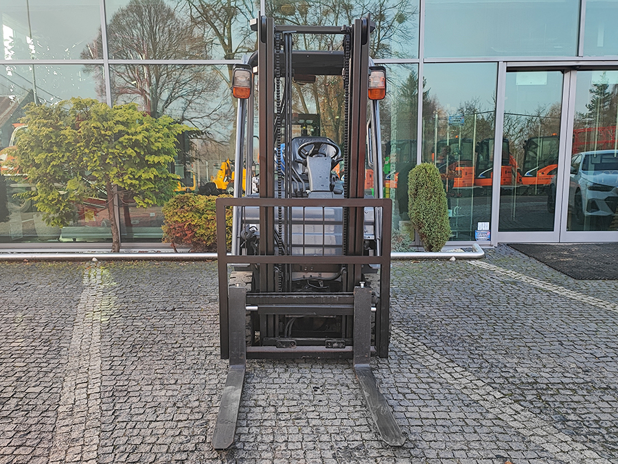 Wózek widłowy Toyota 02-8FGF15