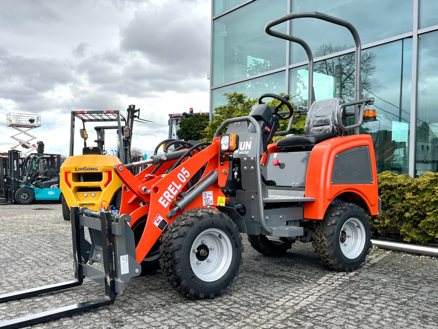 Ładowarka kołowa elektryczna EVERUN EREL05