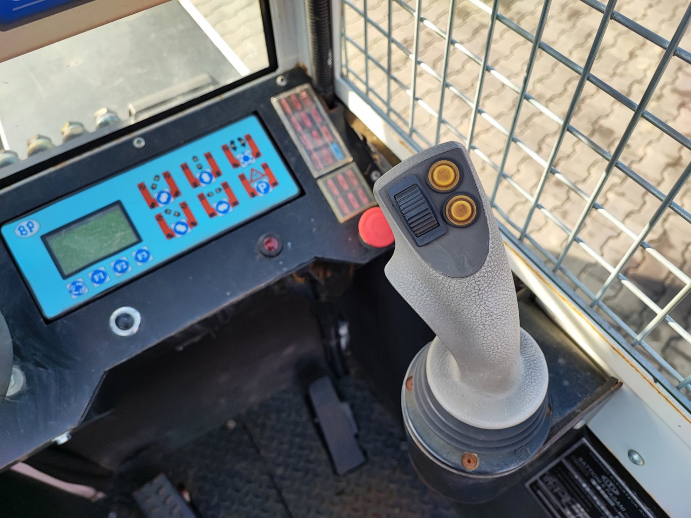 Wózek widłowy wielokierunkowy elektryczny BP Battioni Pagani ML-T3