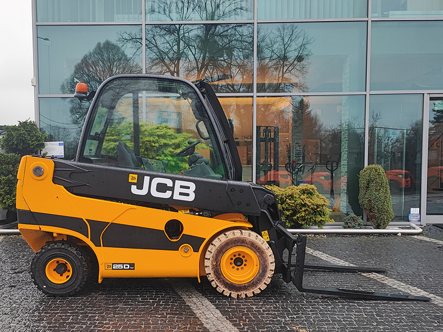 Wózek widłowy teleskopowy JCB TLT25D