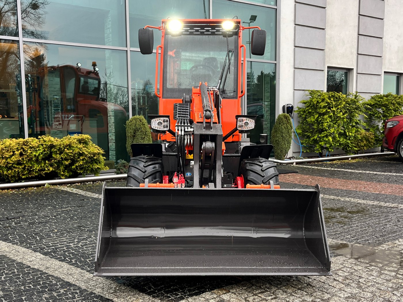 Ładowarka kołowa teleskopowa Günstig 911T