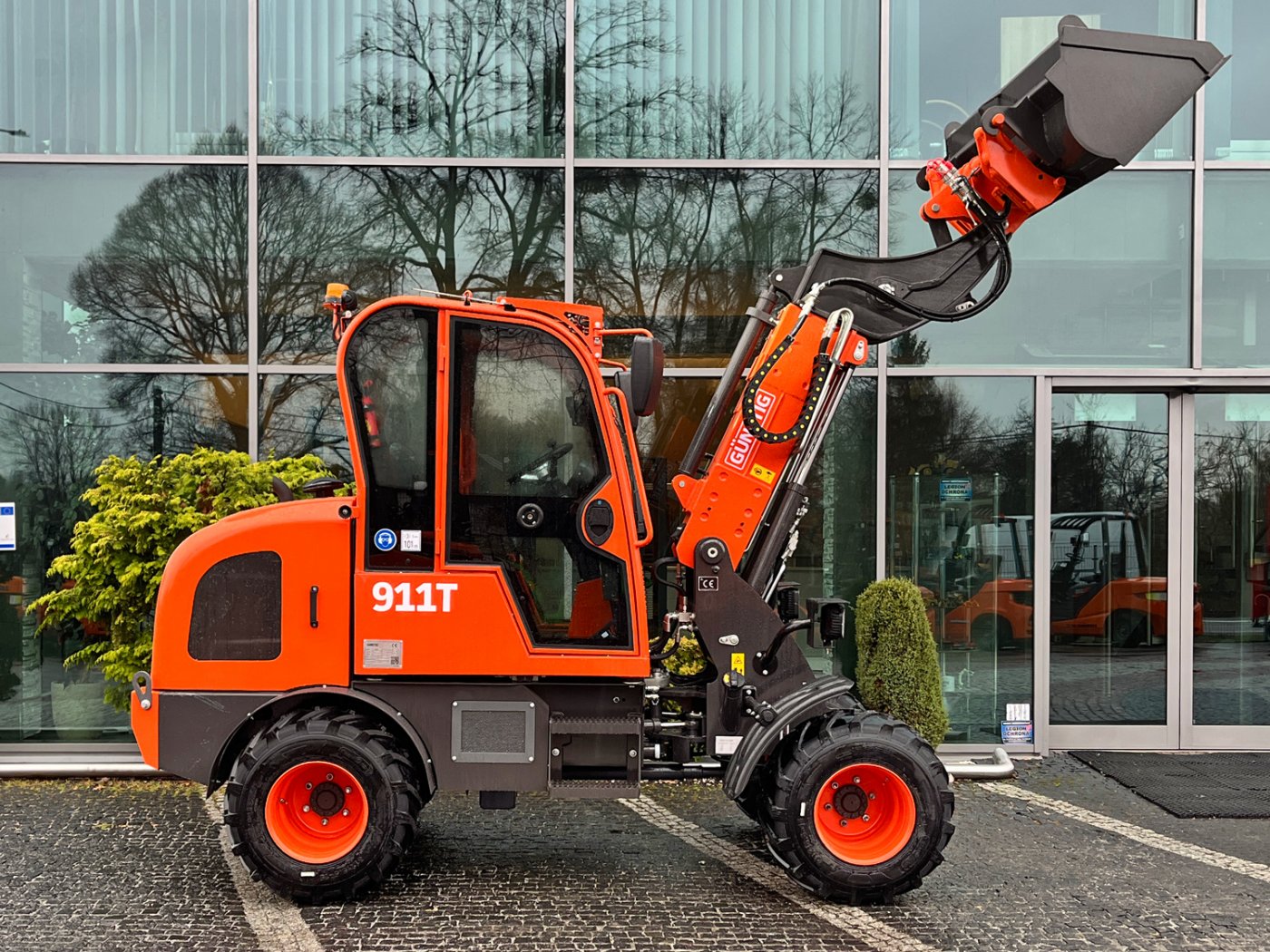 Ładowarka kołowa teleskopowa Günstig 911T