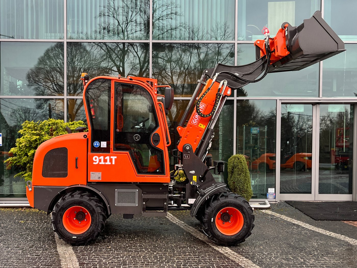 Ładowarka kołowa teleskopowa Günstig 911T