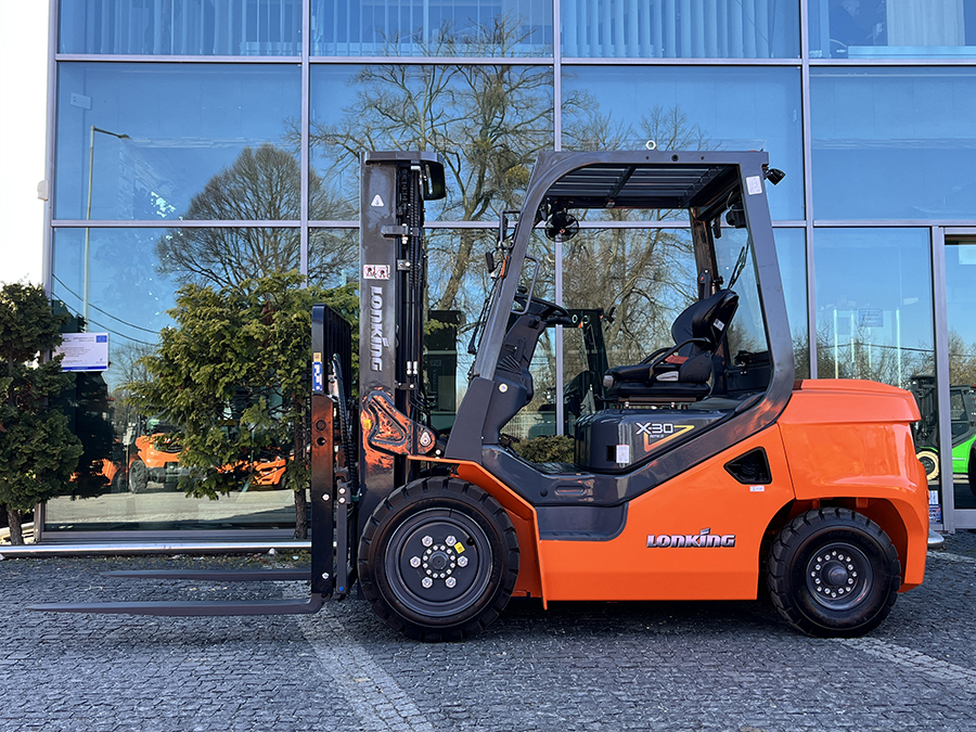 Wózek widłowy Lonking LG30DTX 4,5 m T