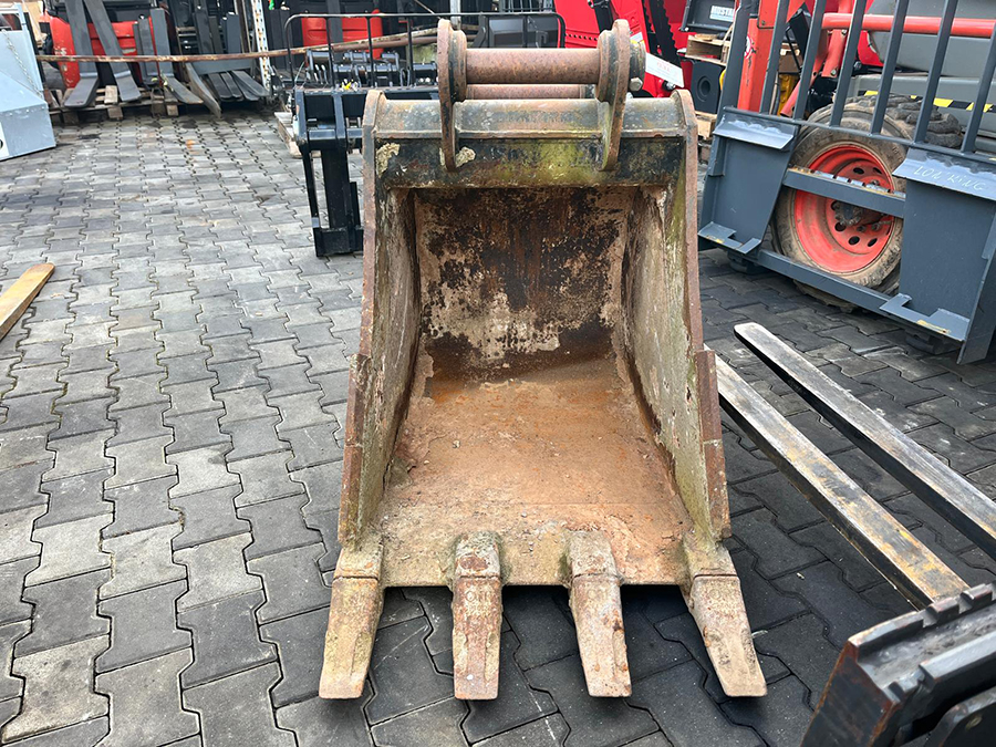 Łyżka kopiąca do koparki STRICKLAND 65 mm