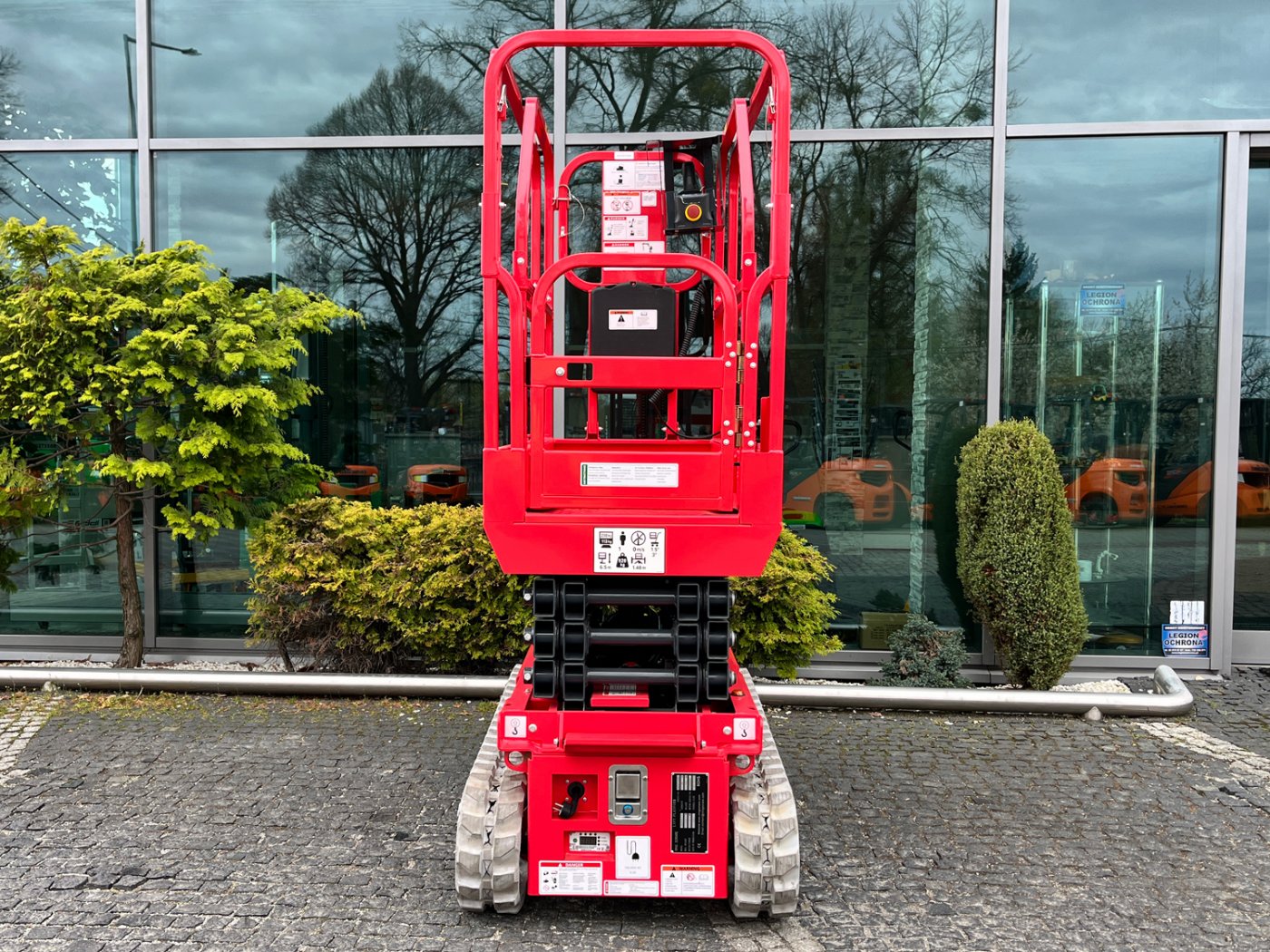 Elektryczny podest nożycowy gąsienicowy Günstig HC0507E | 4.5|6.5 m