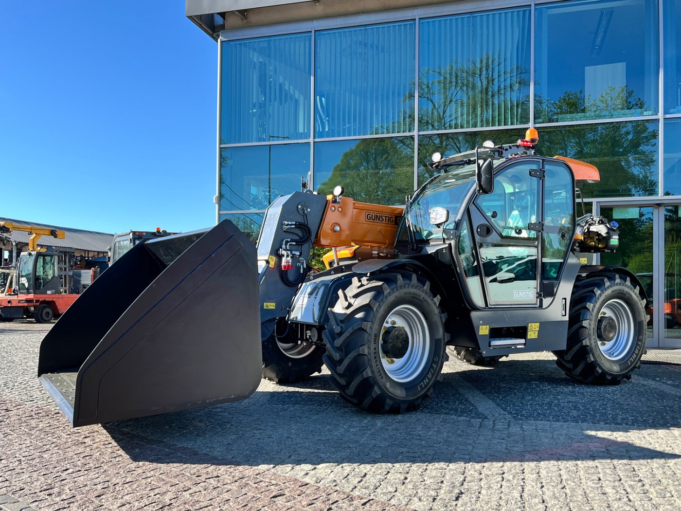 ładowarka teleskopowa Günstig GT742 4200 kg