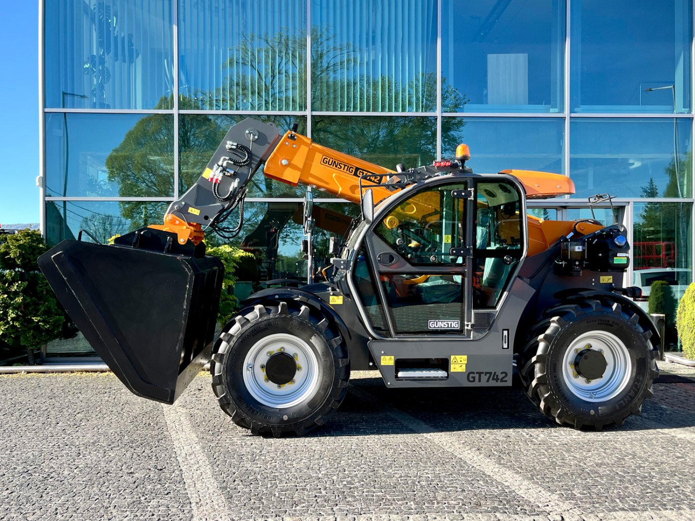 ładowarka teleskopowa Günstig GT742 4200 kg