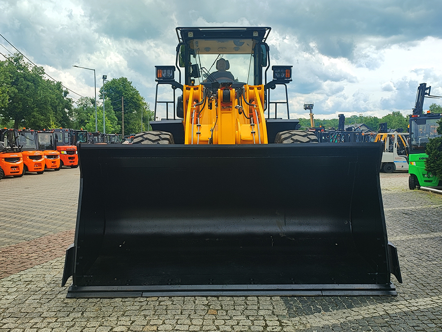 Ładowarka kołowa Lonking CDM856